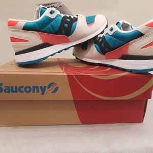 Saucony Originals Azura ST WMNS Size 9 in Color, White, Capri (Style: S70437-38)